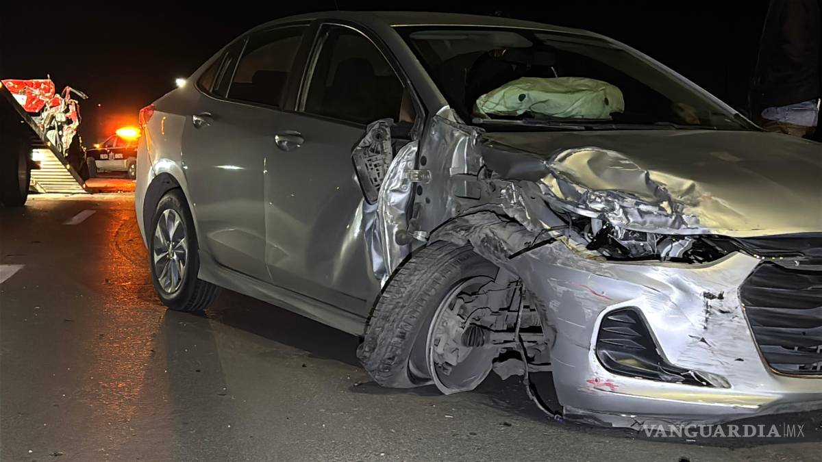 $!Las unidades siniestradas fueron retiradas del lugar con apoyo de grúas.