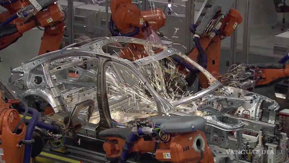 México le ahorra 2 mil 368 mdd a armadoras de EU