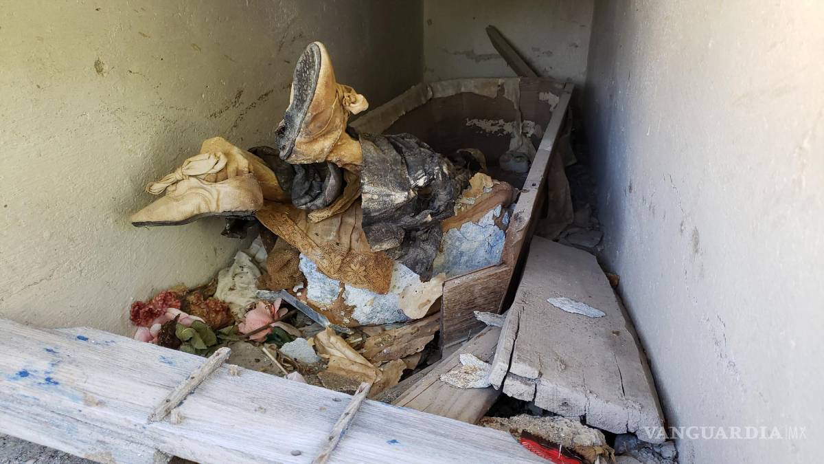 $!El cementerio de San Antonio es una reliquia única en Coahuila que está siendo destruida por la falta de atención y cuidado.