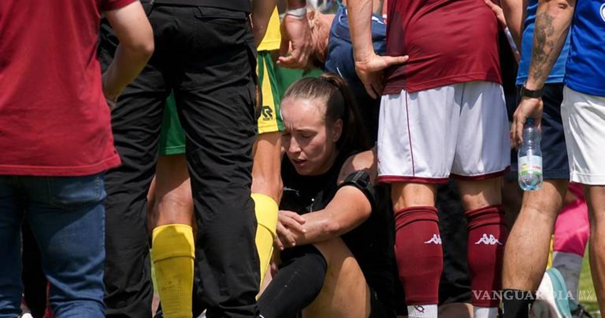 Árbitra quiso meter paz y acabó con una conmoción cerebral durante partido ‘amistoso’