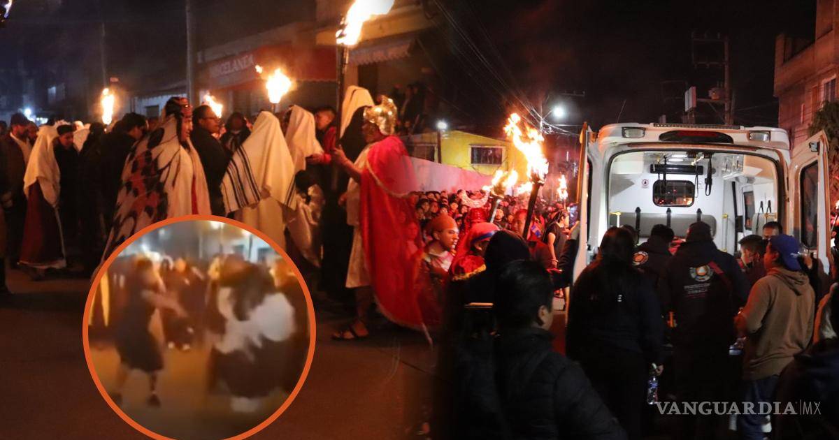 ¡Casi no llega a la Cruz!... ‘Jesús’ sufre fuerte caída por empujón durante Viacrucis en Edomex (Video)