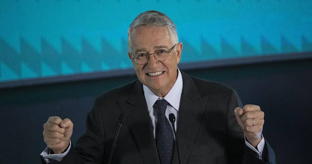 ‘Sí quiero pagar, pero no diez veces más’: Salinas Pliego busca fin a disputa con el SAT