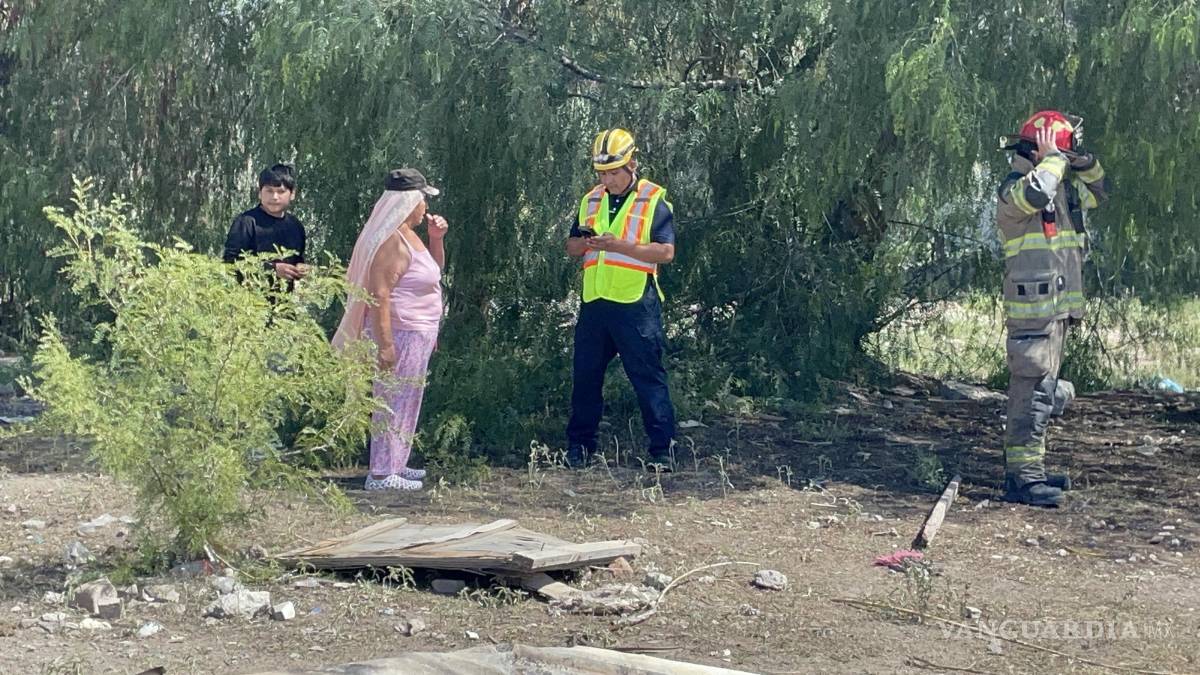 Incendio consume tejabán en Saltillo; presumen fue provocado