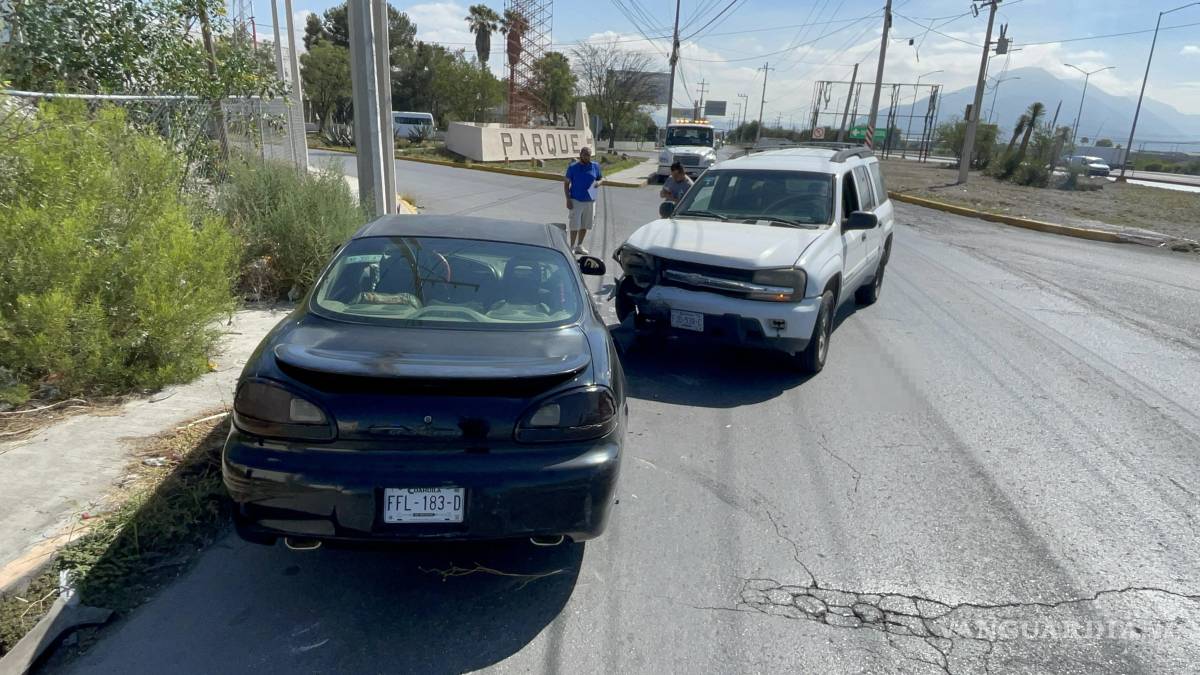 Choque en el Parque Industrial Ramos Arizpe deja un lesionado y daños de consideración