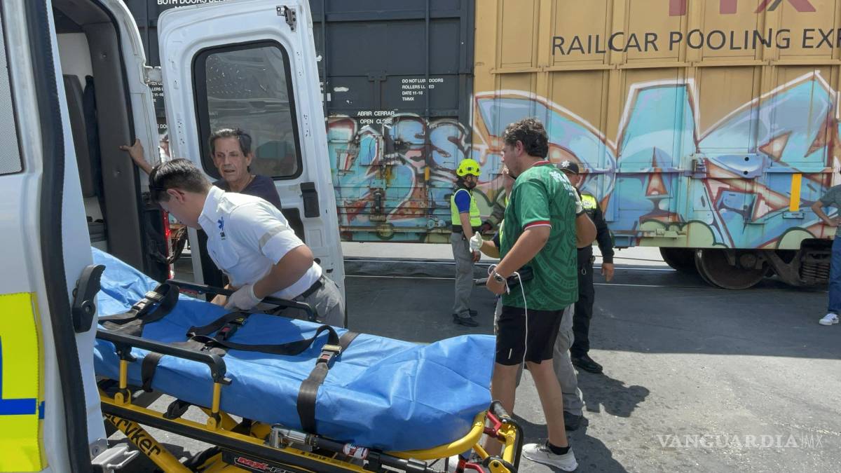 Tren embiste automóvil en cruce ferroviario de Saltillo