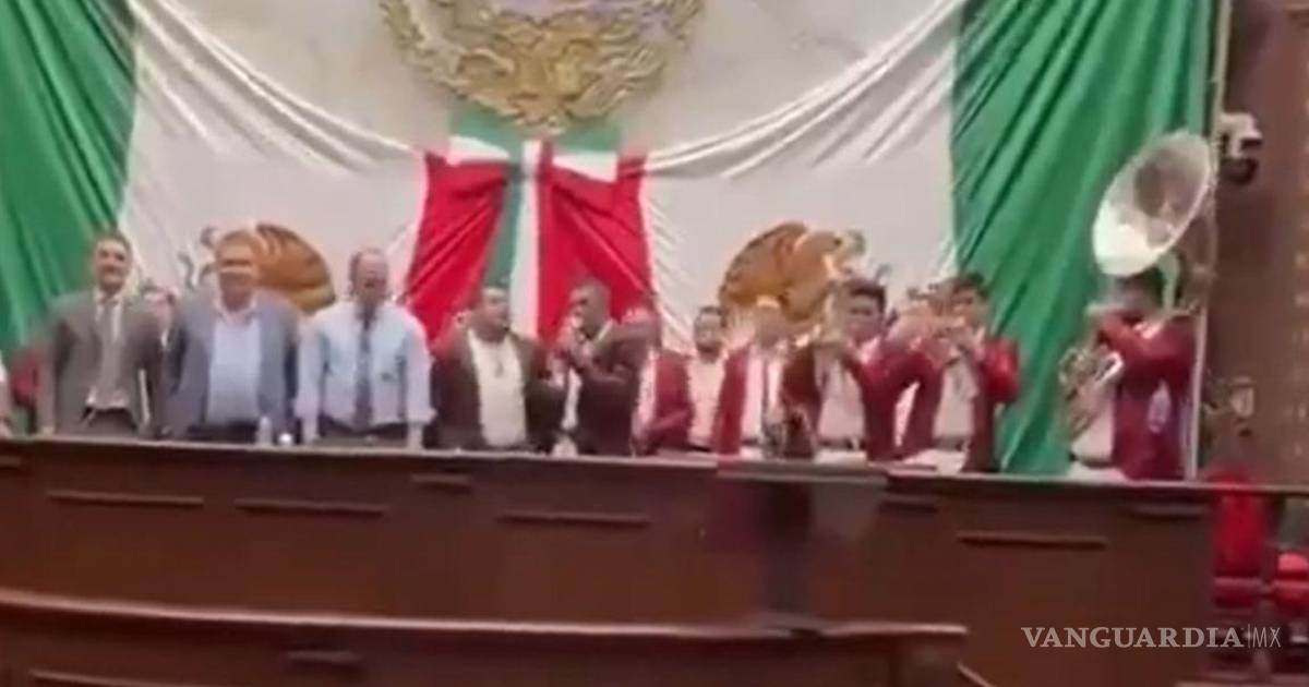 Investigan a presidente del Congreso de Michoacán por interpretación de narcocorrido en recinto legislativo