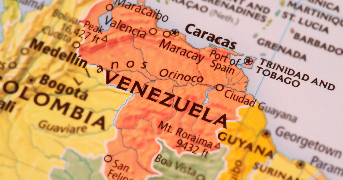 Ministro venezolano condena ejercicios militares de Estados Unidos por presuntas amenazas de invasión