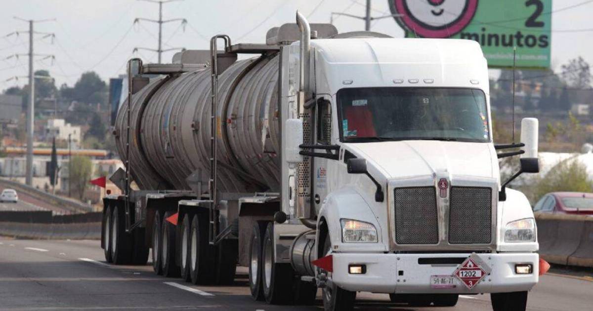 En tres meses, cayó 30 mmdp recaudación de IEPS petrolero