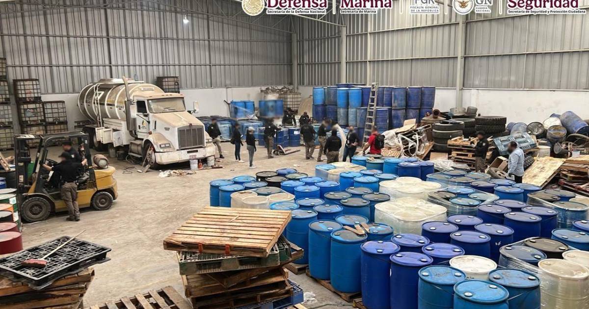 Autoridades aseguran 7 mil litros de hidrocarburo y precursores químicos en operativos en Durango