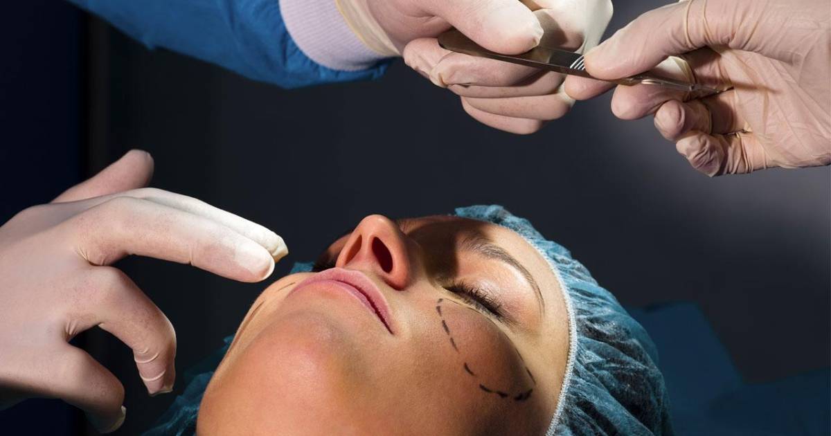 Advierten por falsos cirujanos en Nuevo León: realizan 50% de cirugías estéticas