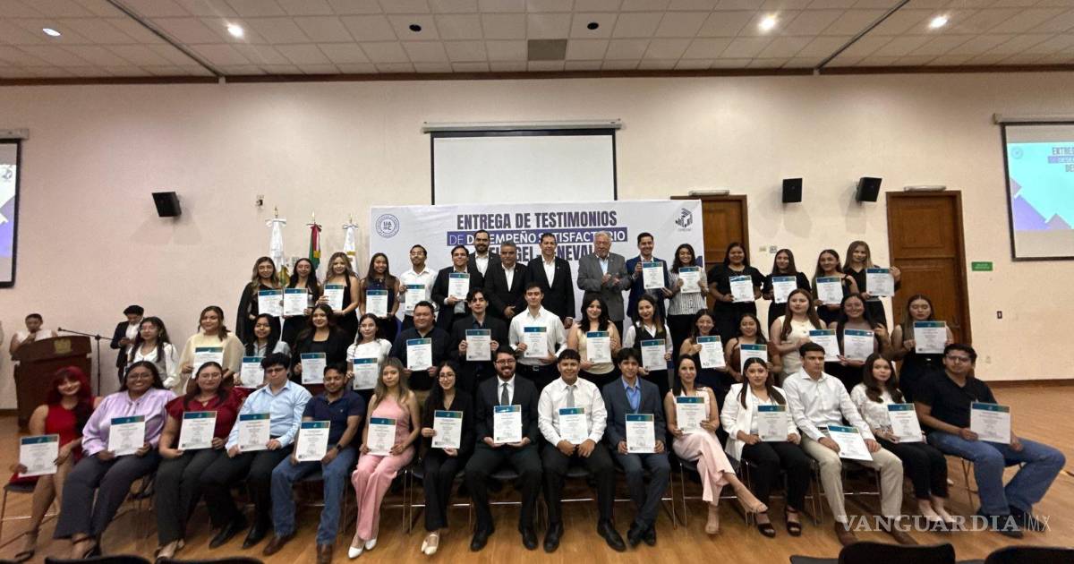 Reconoce UAdeC excelencia académica de egresados de la Unidad Norte