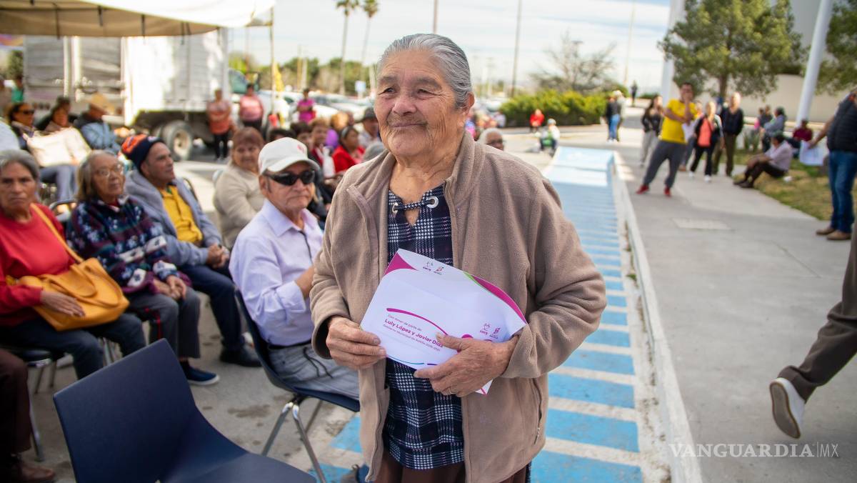 $!El área de Trabajo Social del DIF Saltillo verifica las condiciones de los solicitantes para garantizar que los apoyos lleguen a quienes realmente los necesitan.