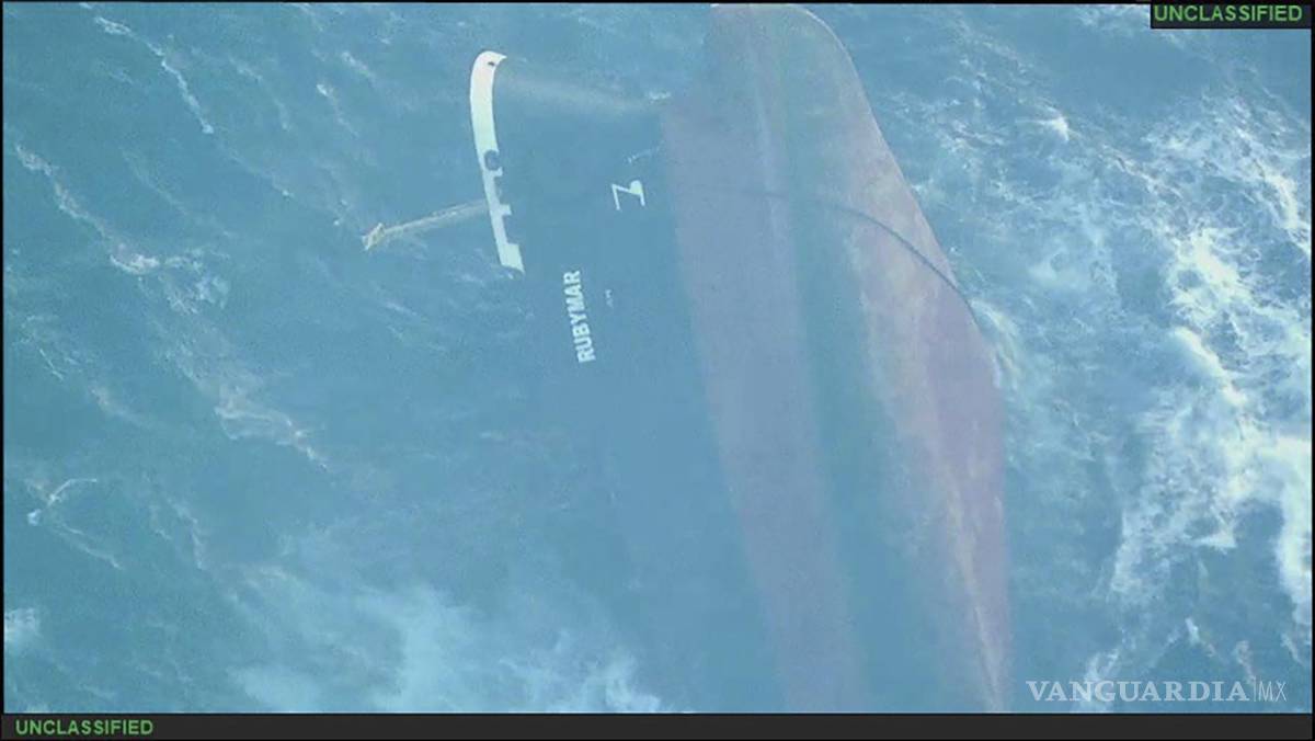 $!El Comando Central de EU advirtió que la carga de fertilizando del Rubymar representa un alto riesgo de toxicidad.