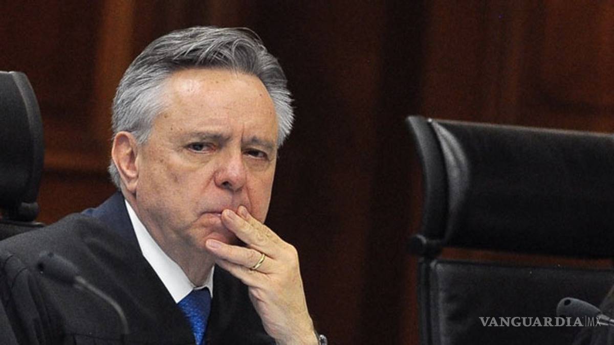 Medina Mora renunció por denuncias ante la FGR: AMLO