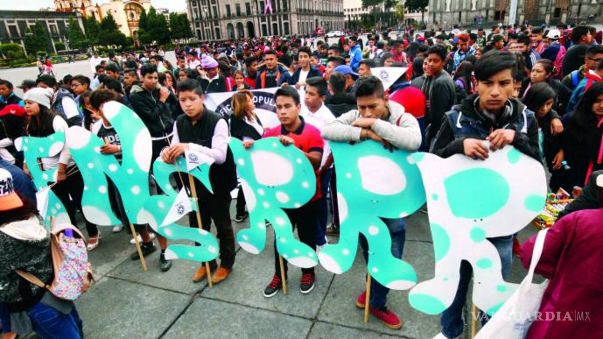 Estudiantes mexicanos, proclives a manifestaciones violentas y menos politizados