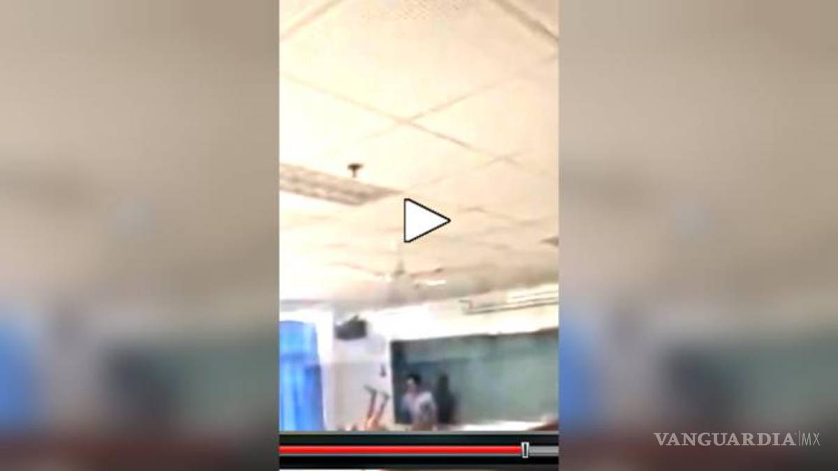Profe tiene sexo con alumna en el salón de clases, los graban