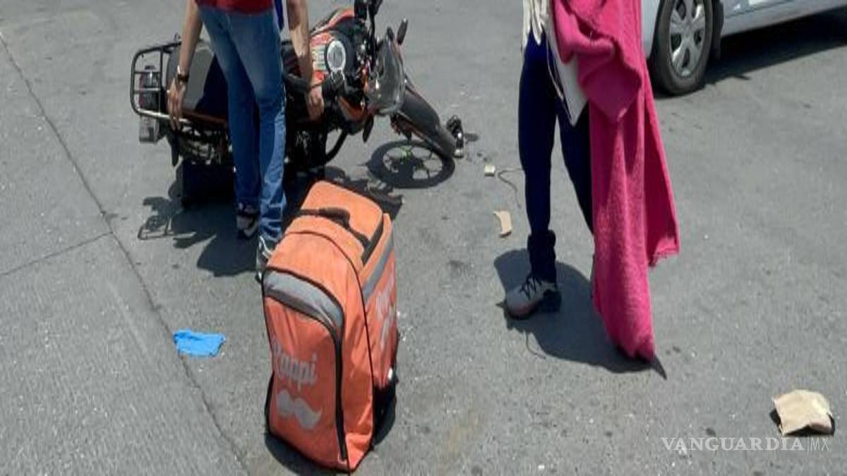 $!Ambos vehículos involucrados fueron retirados mediante una grúa y trasladados a un corralón mientras el Ministerio Público realiza las investigaciones correspondientes.