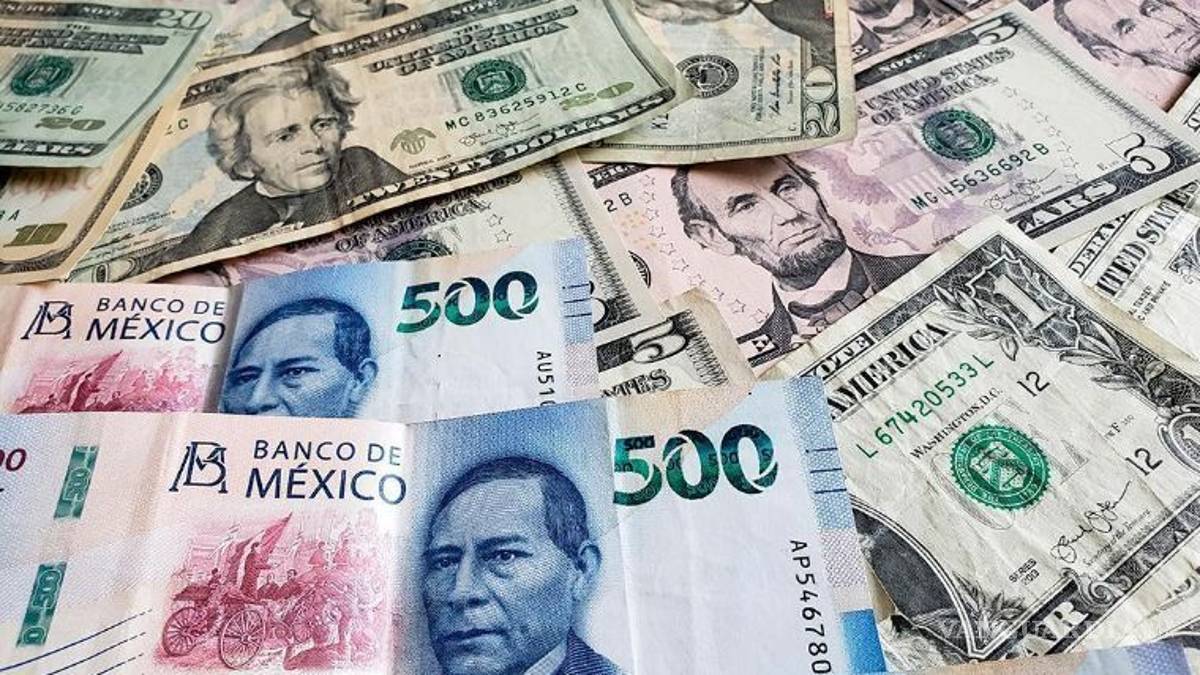 Peso perfila fuerte recuperación; dólar regresa a 23.90 unidades