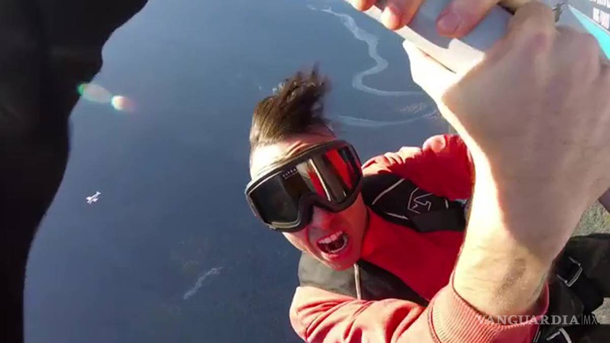 Muere rapero canadiense tras caerse de un avión mientras grababa un video