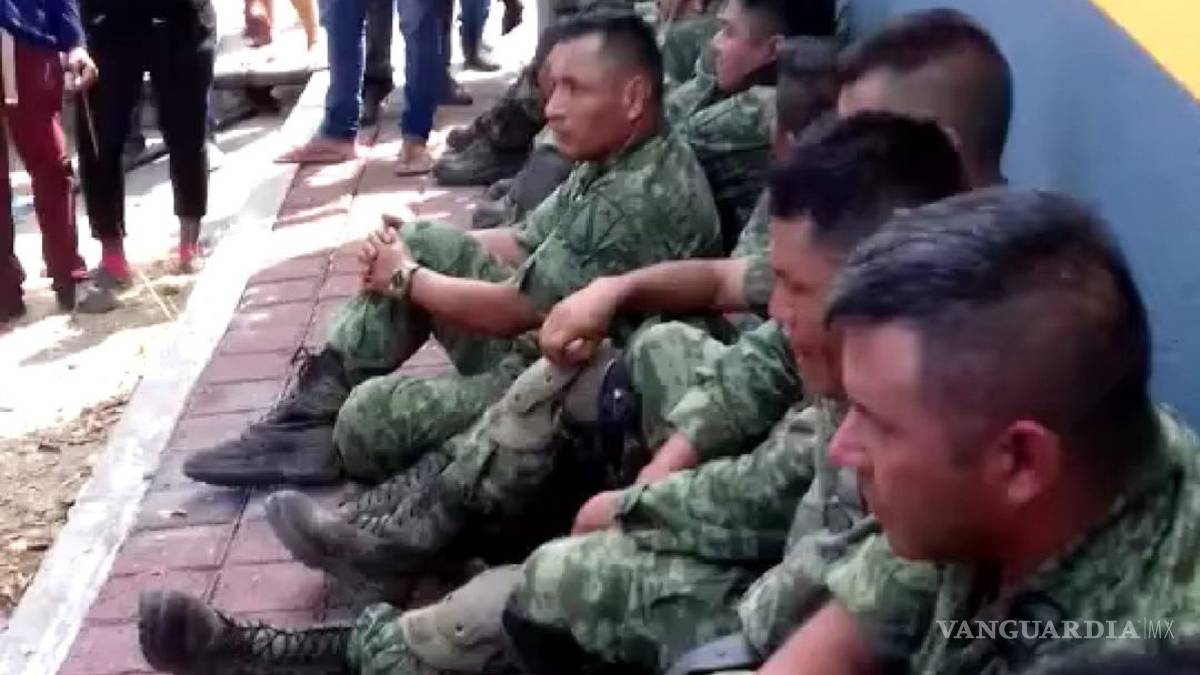 Chocan autodefensas de Michoacán por ataque contra Fuerzas Armadas