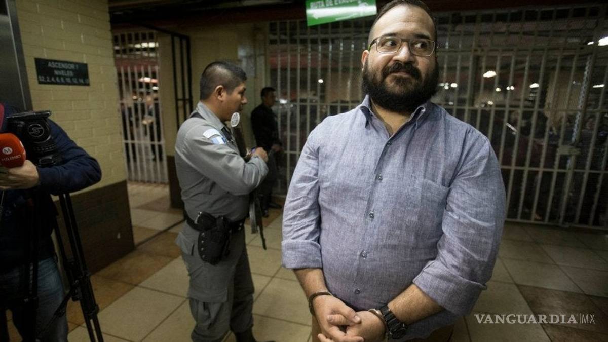 Juez vincula de nueva cuenta a Javier Duarte por desvío de 220 mdp