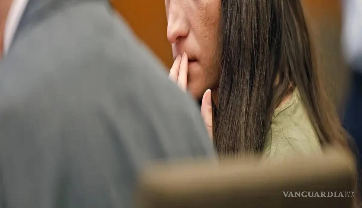 $!Lindsay Clancy, acusada de matar a sus hijos, en el tribunal en Plymouth, Massachusetts, el 22 de julio del 2026.