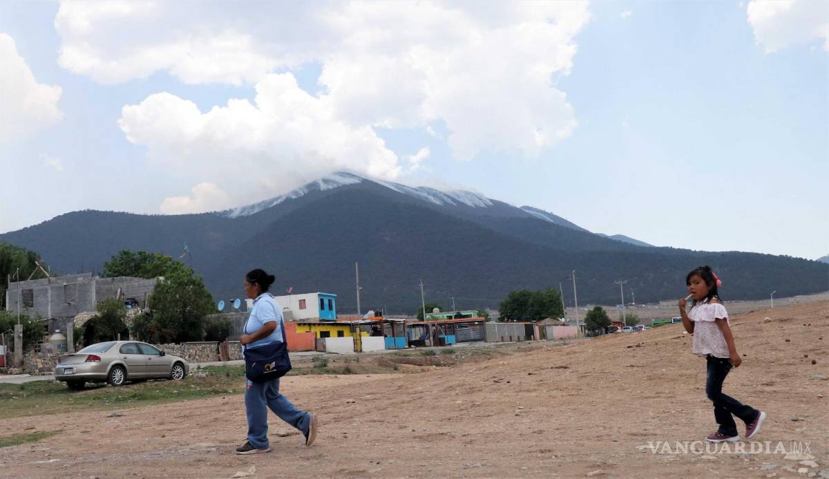 $!Se estableció un Centro de Mando en el sitio del incendio forestal con el objetivo de dar fluidez a la información y mantener la comunicación con los brigadistas.
