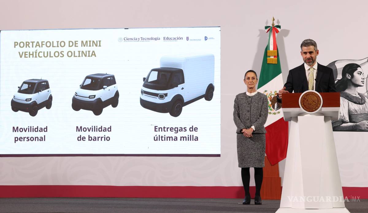 $!CIUDAD DE MÉXICO, 06 ENERO 2025.- Roberto Capuano Tripp, encargado del proyecto de Desarrollo Sustentable del Estado de México, Hidalgo, y Ciudad de México, explica el proyecto Olinia, en el cual el gobierno pretende construir mini vehículos eléctricos desarrollados con ingeniería mexicana, esto durante la Mañanera del Pueblo, que estuvo encabeza por la Presidenta de México, Claudia Sheinbaum.