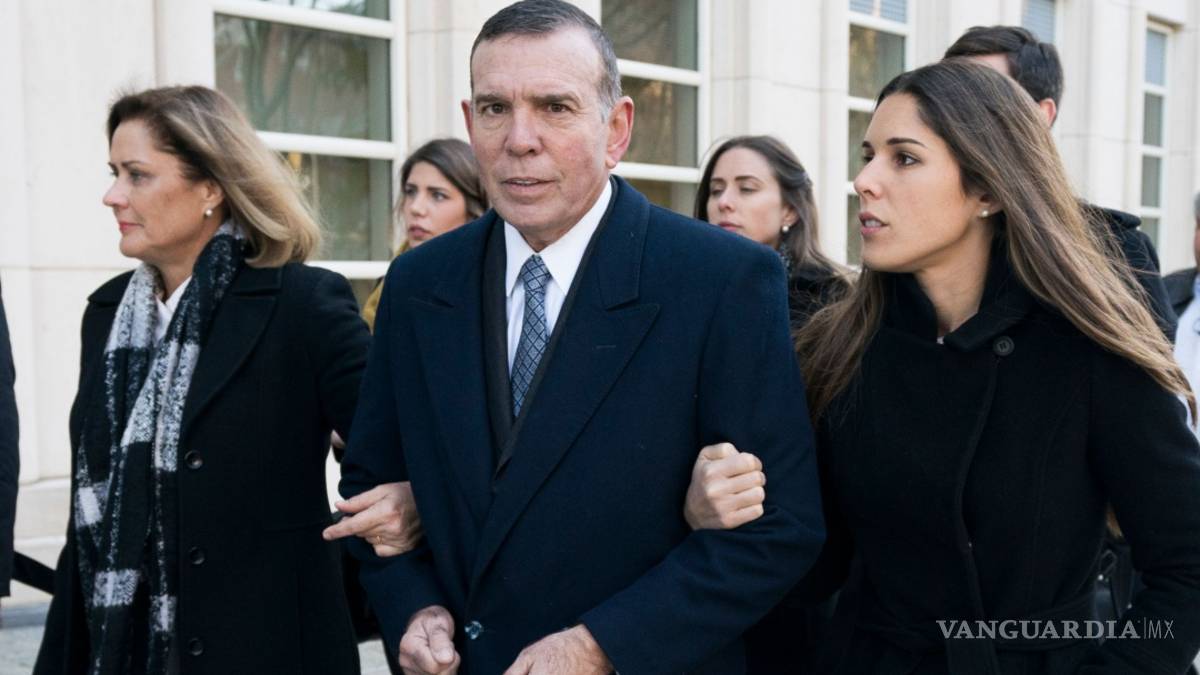 FIFA suspende de por vida a Juan Ángel Napout por corrupción