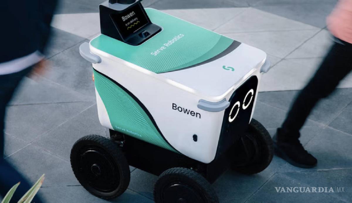 $!Robot de reparto de la empresa Serve Robotics.