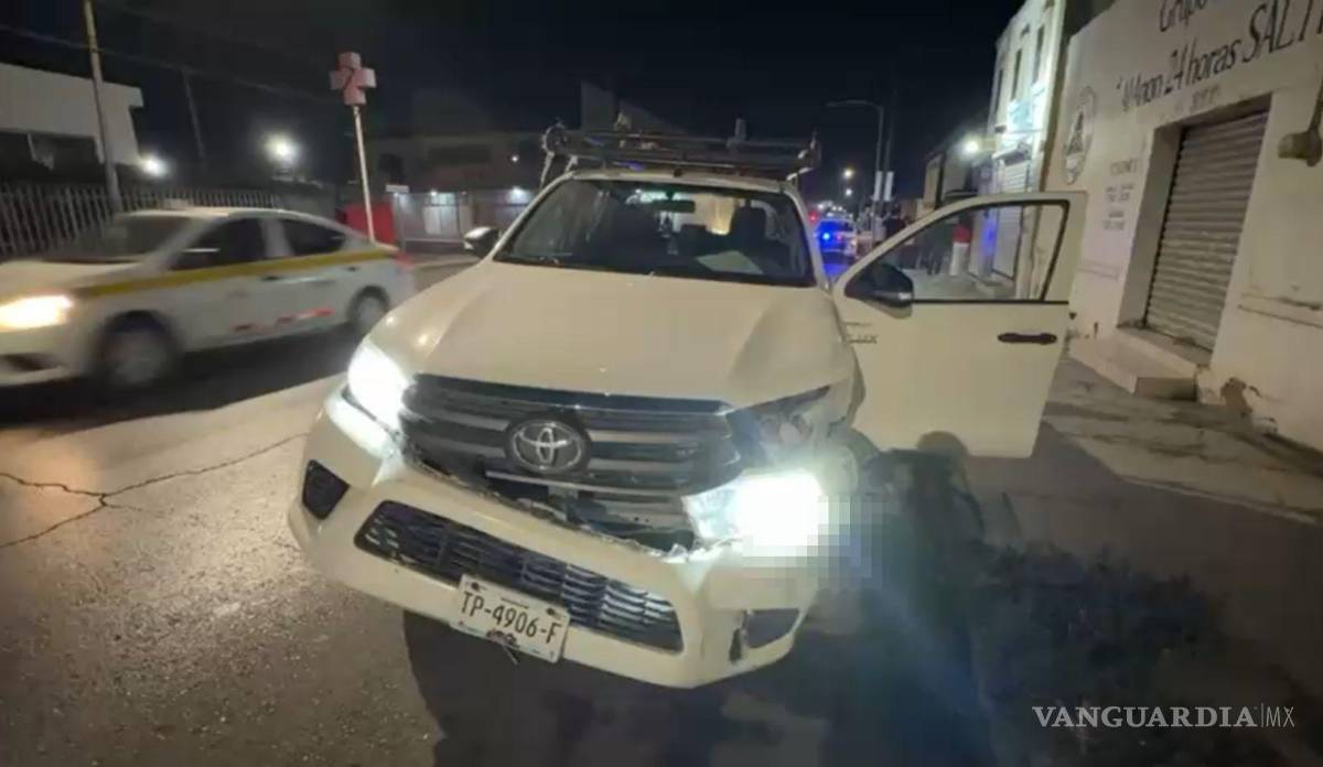 $!Paramédicos valoraron a los involucrados en el sitio; no se requirieron traslados hospitalarios.