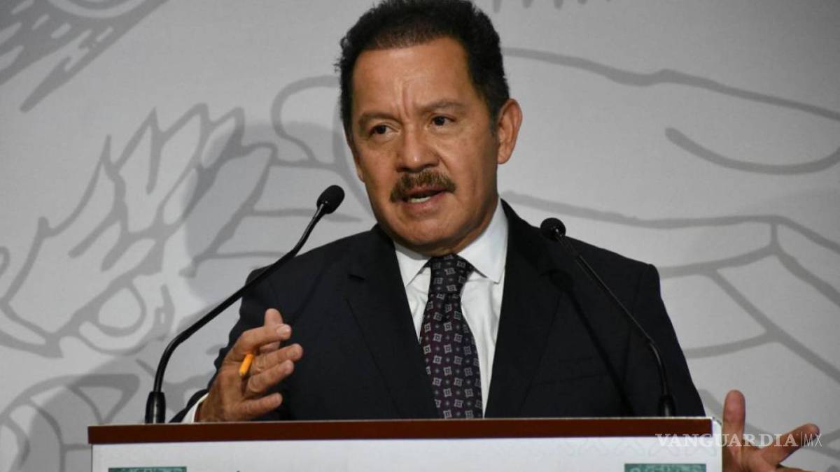 Hay quienes creen en el chupacabras y en la vacuna rusa: Morena