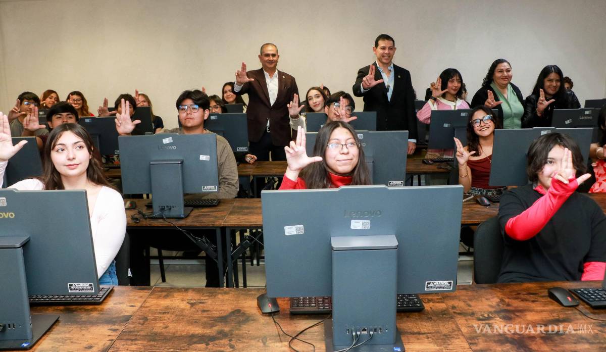 $!Autoridades universitarias inauguraron el nuevo Centro de Cómputo del ILE, equipado con 25 computadoras para fortalecer la formación académica.