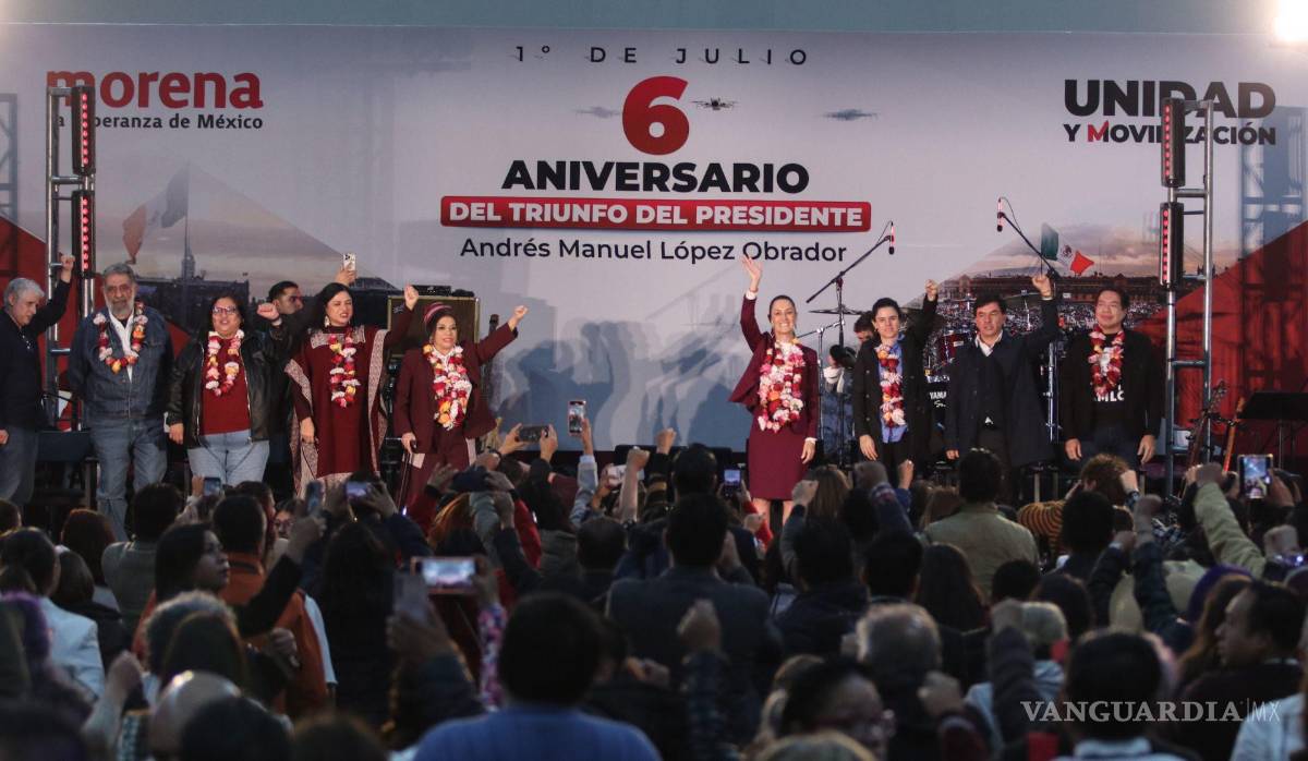 $!Claudia Sheinbaum Pardo, virtual presidenta electa; Clara Brugada, jefa de Gobierno electa y Mario Delgado encabezaron el evento por el 6to aniversario del triunfo del presidente Andrés Manuel López Obrador que se llevó a cabo en el completo de los pinos.