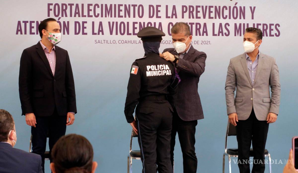 $!Surge agrupamiento 'Violeta' contra la violencia de género en Coahuila