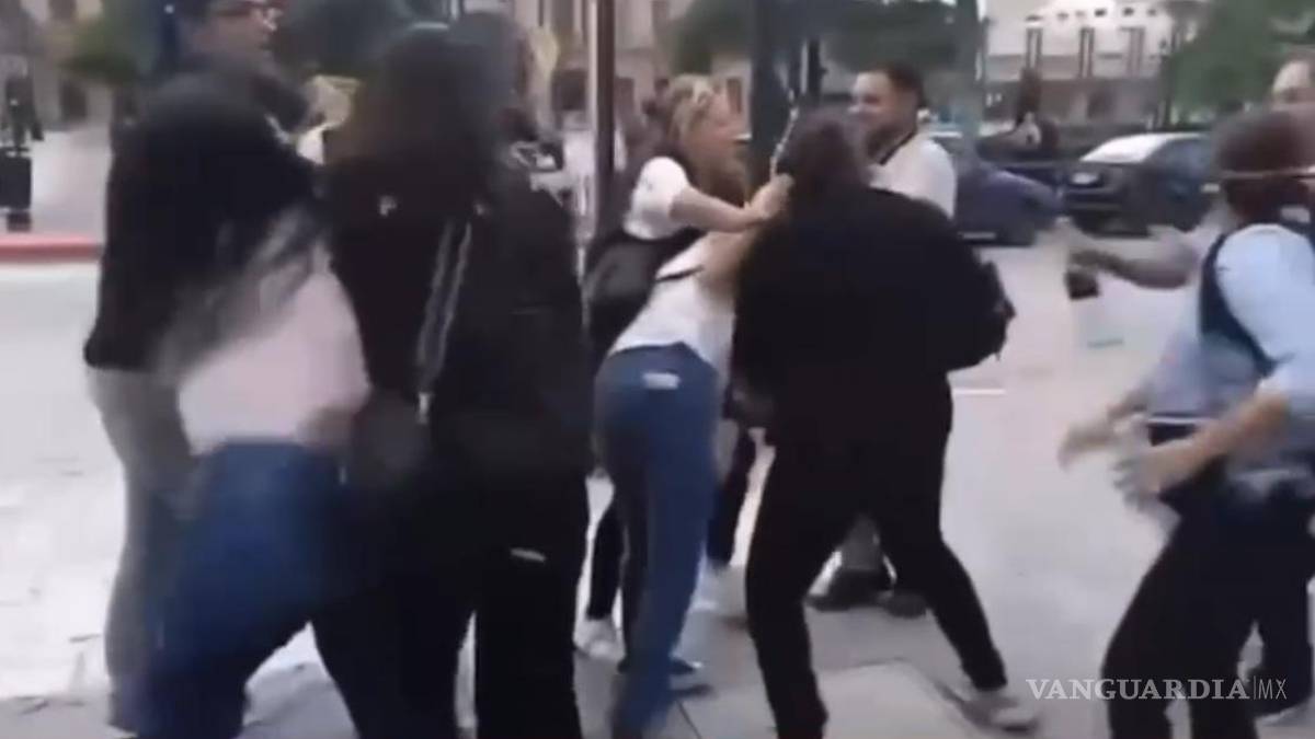 Se pelean la ‘plaza‘ fotógrafos de Saltillo; graduaciones generan disputas (video)