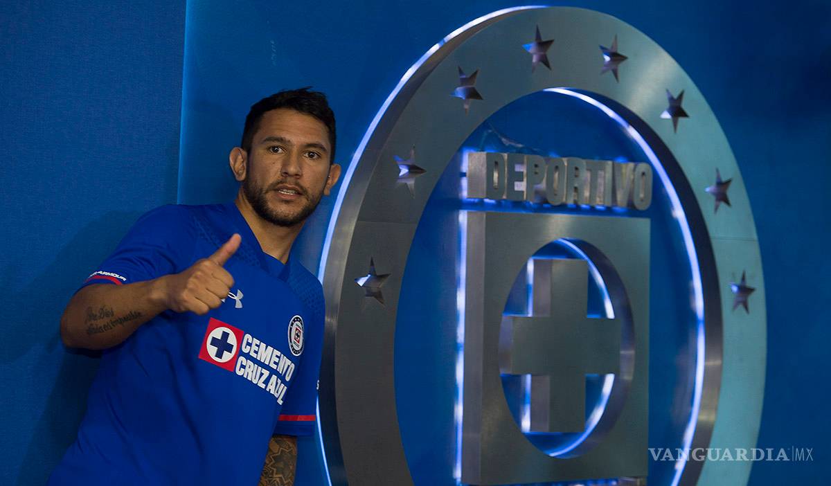 $!Pélaez 'manda a volar' a jugador del Cruz Azul, días antes del juego de Vuelta contra Rayados