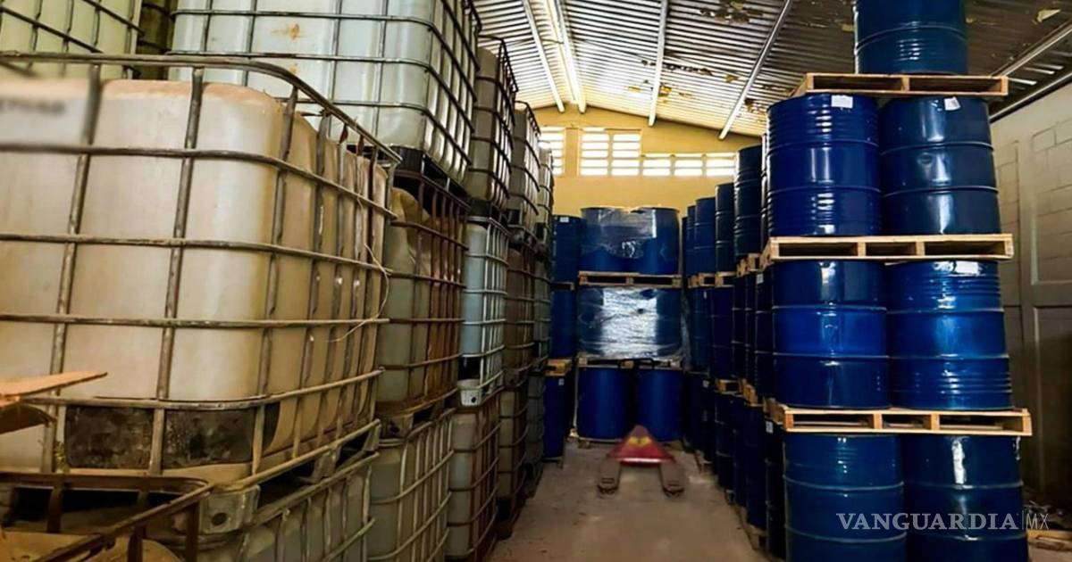 Desmantelan laboratorio de metanfetamina en Michoacán y aseguran 620 kilos de la droga