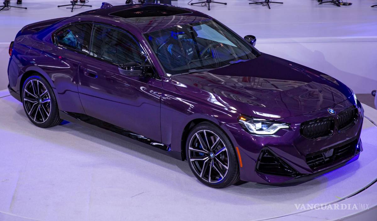 $!Fotografía del nuevo vehículo de la Serie 2 Coupé, del BMW, durante el acto inaugural de su producción en territorio mexicano, en San Luis Potosí (México). EFE/Carlos Ramírez