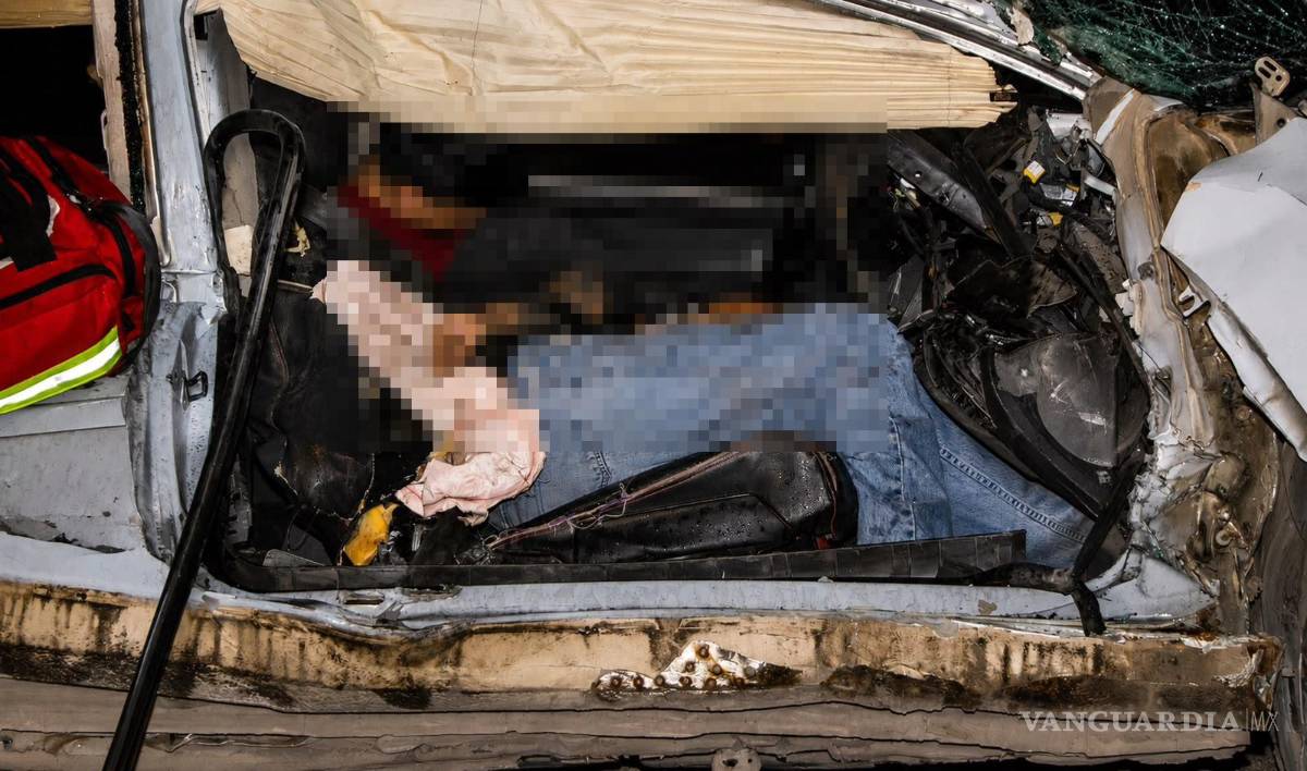 $!El joven quedó atrapado en el interior del Volkswagen Golf tras el impacto contra la grúa, en el accidente del 23 de mayo.