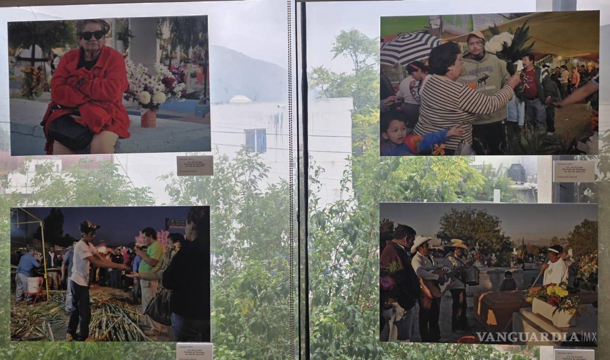$!La muestra está integrada por 10 imágenes que documentan las costumbres de las familias saltillenses en los cementerios.