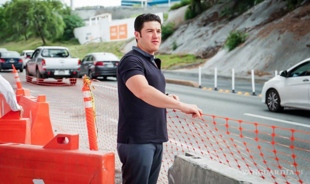 $!El gobernador de Nuevo León estuvo acompañado en la supervisión de las obras antes de su apertura por el director de la REA