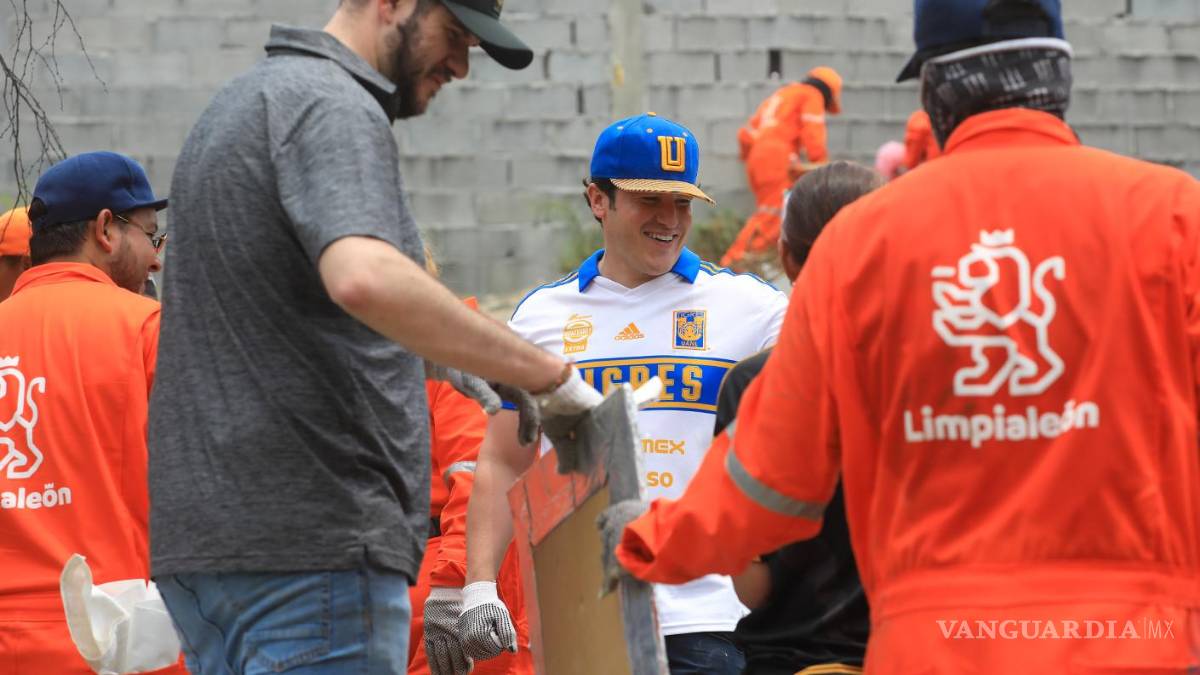 Samuel García reprocha a alcaldes de Nuevo León por desviar recursos a campaña electoral de Coahuila