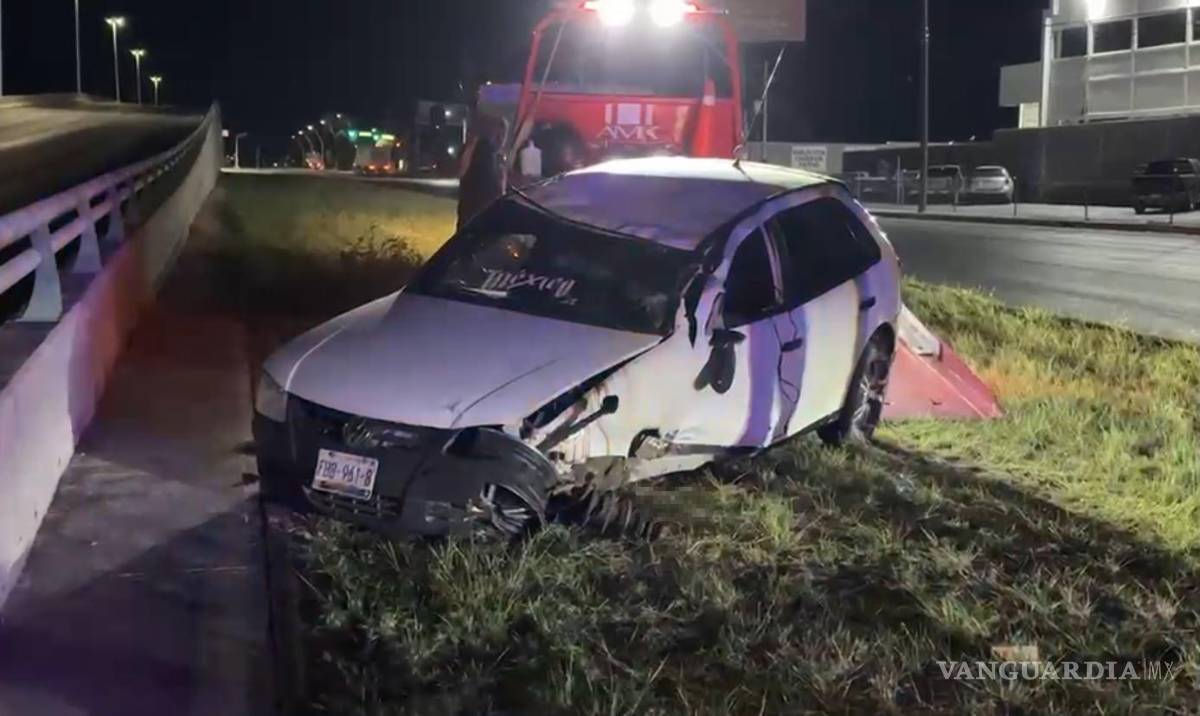 $!De acuerdo con los primeros peritajes, el exceso de velocidad y el aparente estado de ebriedad del conductor habrían sido factores determinantes en el accidente registrado durante la madrugada del miércoles.