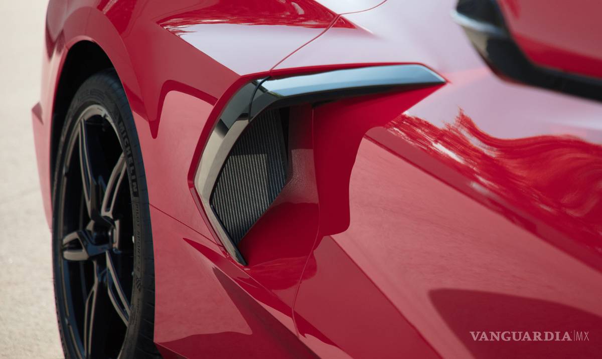 $!Así es el nuevo Chevrolet Corvette 2020, un 'Ferrari norteamericano' con motor central de 495 hp