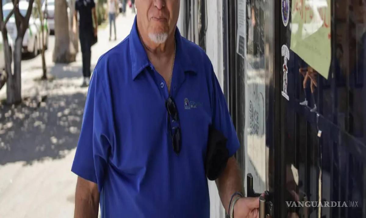 $!El veterano deportado Robert Vivar en Tijuana, Baja California. Vivar se ha encargado de apoyar a veteranos del Ejército de EU que han sido expulsados a México.