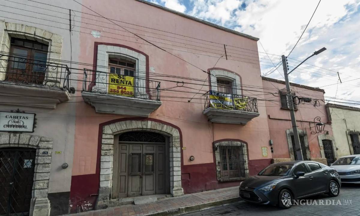 $!Se cree que el espíritu de la mujer deambula por la Casa de los Espantos, atrapada entre las paredes que presenciaron su tragedia.