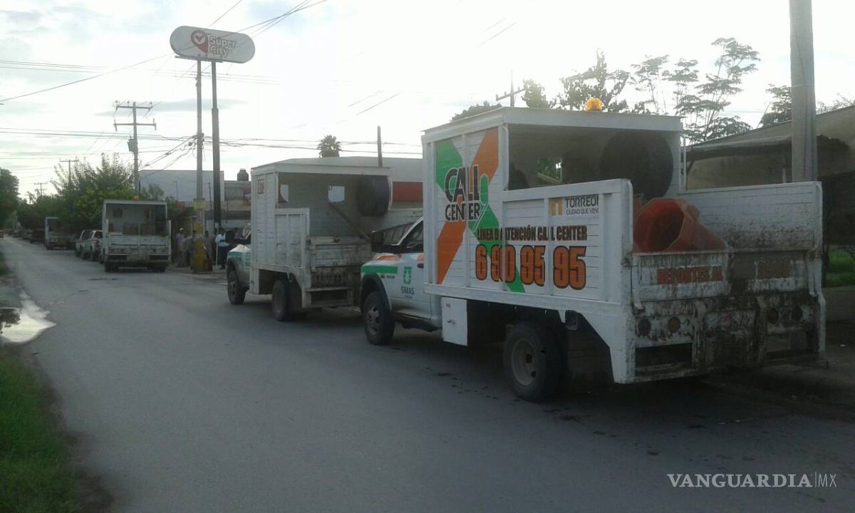 $!Simas limpia y desazolve en 22 colonias de Torreón