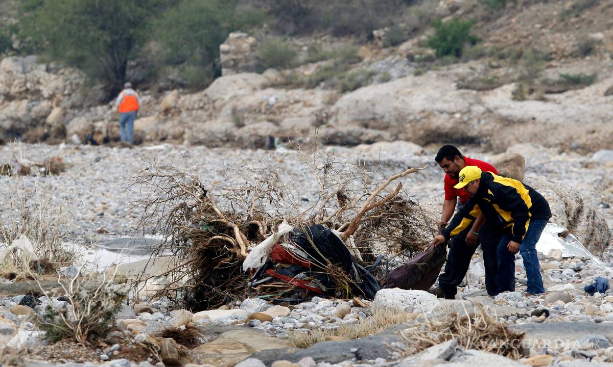 $!De milagro, sobrevive niña a Hanna en Coahuila tras ser arrastrada se aferra a la vida al sujetarse de tronco