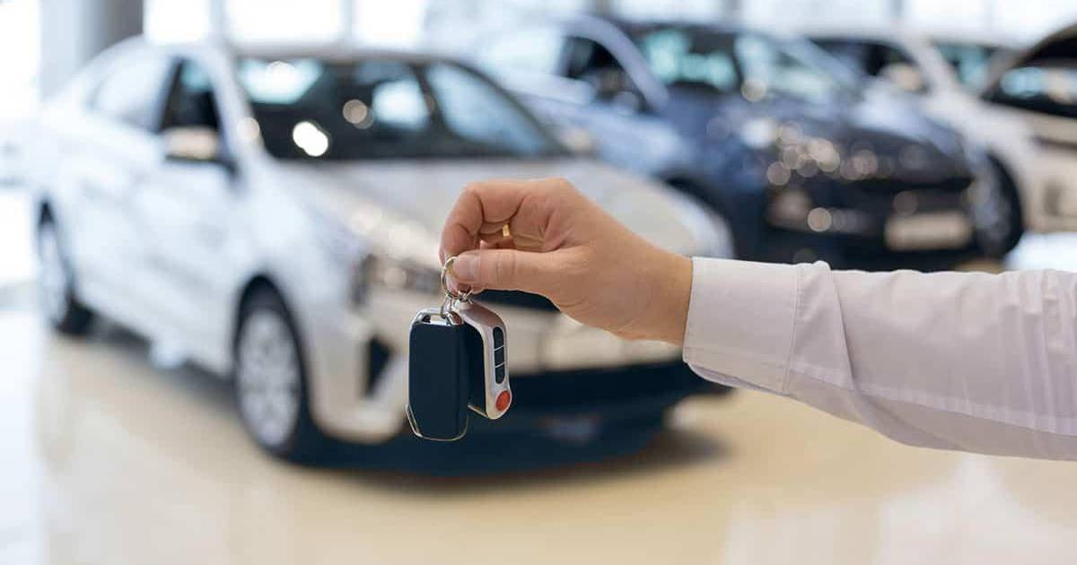 Debido a la incertidumbre económica, ventas en EU de automóviles nuevos caerán un 5.2% en noviembre